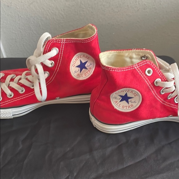 Red converse Men Size 7 - Picture 3 of 7